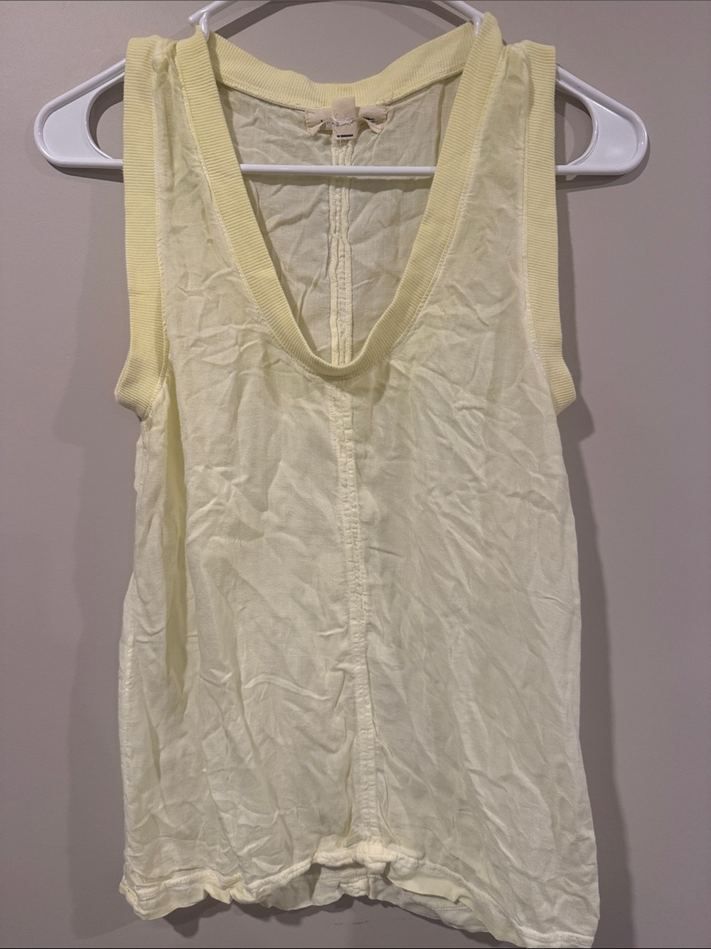 cloth & stone Pale Yellow Sleeveless V-Neck Tank Top